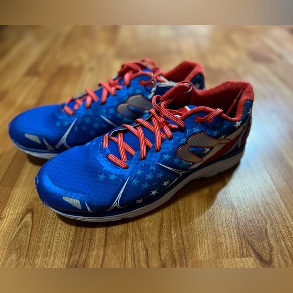 Newton TAPS Gatlin Brothers Special Edition Patriotic Running Shoes M12.5 - Picture 3 of 10